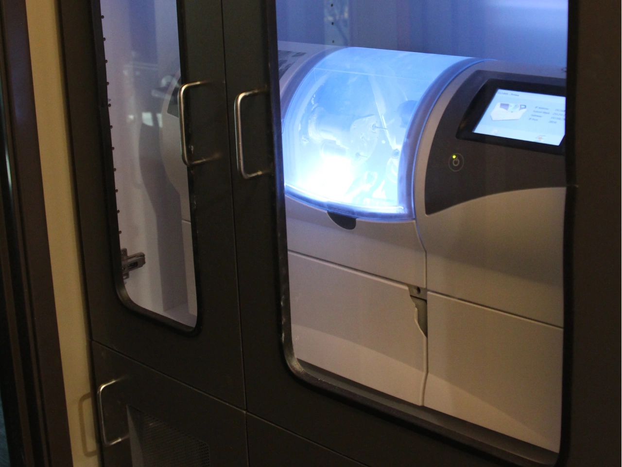 In-Office Dental Milling Machine with Illuminated Chamber and Touchscreen Display